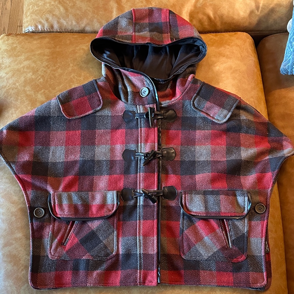 Plaid women’s Cape Coat